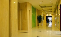 荷風(fēng)餐廳過道裝修效果